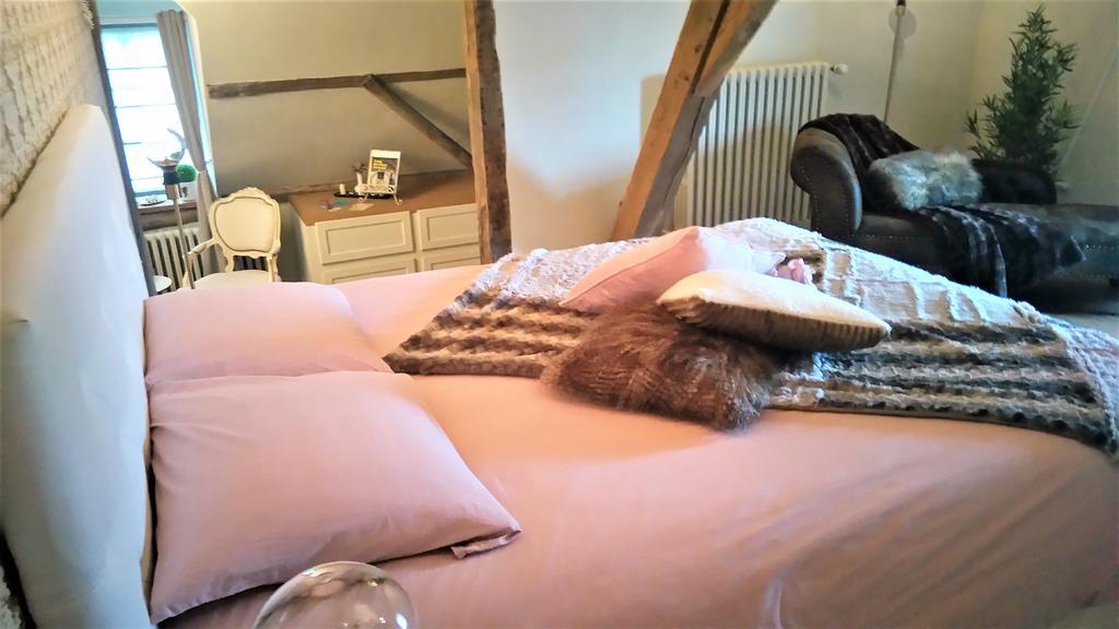 Authentic Wellnesshoeve Hansbeke Bagian luar foto