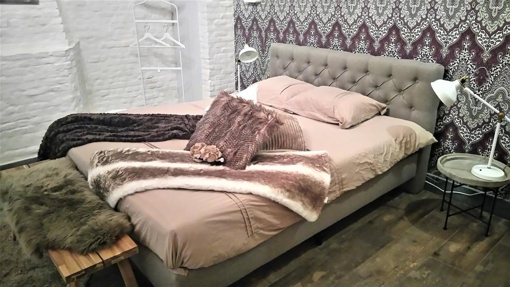 Authentic Wellnesshoeve Hansbeke Bagian luar foto