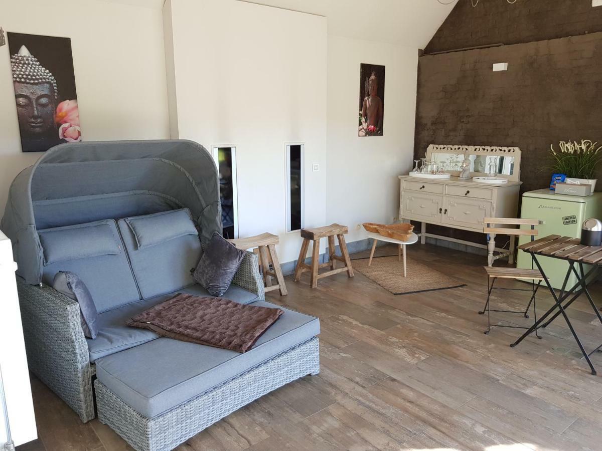 Authentic Wellnesshoeve Hansbeke Bagian luar foto